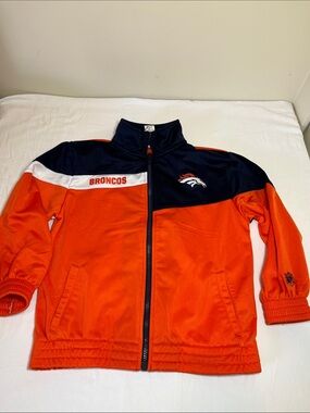 Denver Broncos warm-up jacket, size medium (5/6)